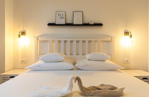 Kastel Novi Apartment | Amazing apartment in Kastel Novi with WiFi