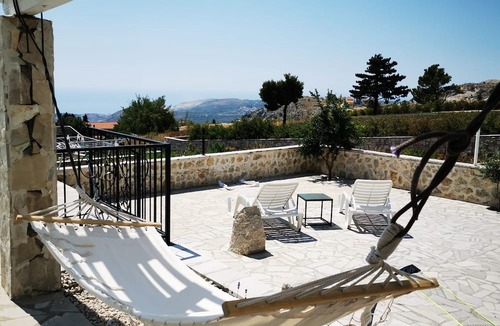 Ravno Villa | Villa on the heights of Dubrovnik private swimming pool Jacuzzi Sauna.