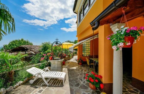 Opric Apartment | Villa Karolina by Interhome