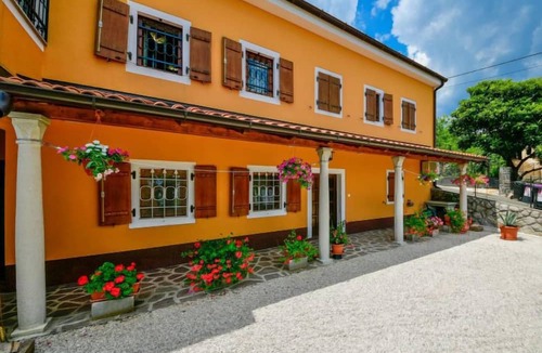 Opric Apartment | Villa Karolina by Interhome