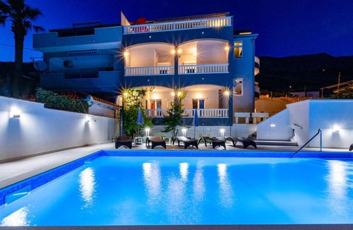 Jesenice Apartment | Stunning apartment in Jesenice
