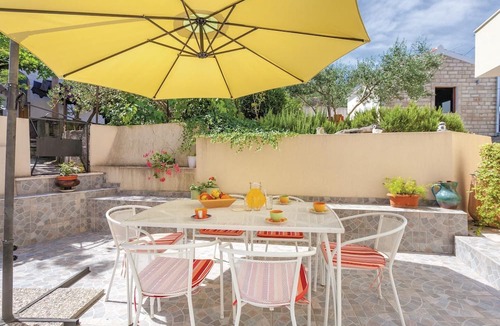 Trogir Apartment | 2 bedroom beautiful apartment in Trogir