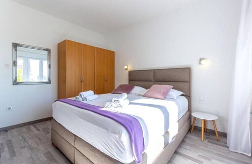 Kastel Stari Apartment | Beautiful apartment in Kastel Stari