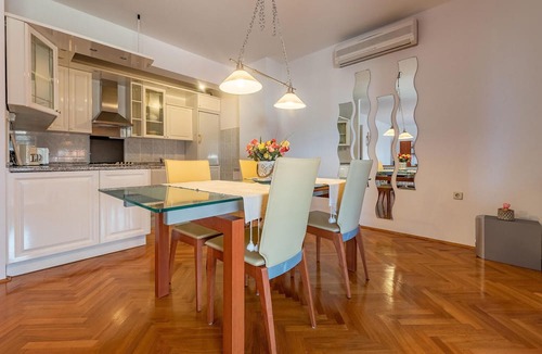 Zadar Apartment | Stunning apartment in Zadar with WiFi