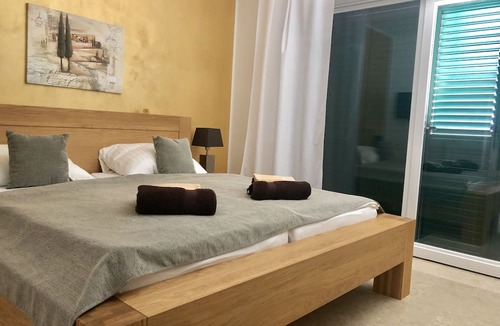 Medveja Apartment | Modern vacation apartment ★ - with panoramic sea views - for families and couples