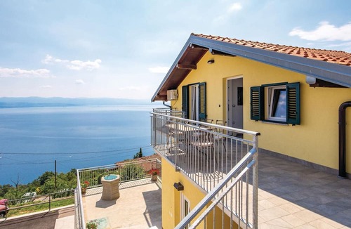 Tulisevica Apartment | Stunning apartment in Lovran with house sea view