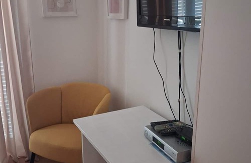 Njivice Apartment | Apartments Vlado
