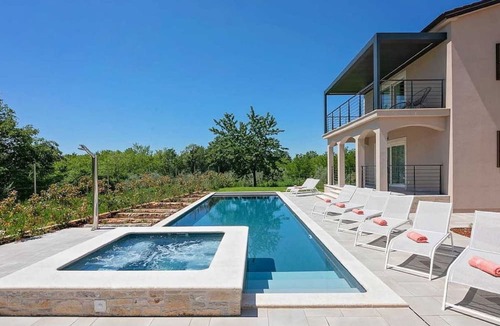Kastelir-Labinci House | Casa Denis by Interhome
