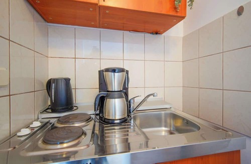 Vratarusa Apartment | Nice apartment for 6 guests with A/C, WIFI, TV and patio