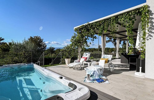 Sveti Vid-Miholjice Villa | Villa Leones on Island krk