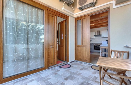 Lovrecica Apartment | Lovely apartment for 2 people with WIFI, A/C, TV and terrace