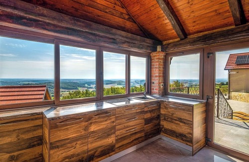Kalnik House | Wonderful private villa for 6 people with WIFI, A/C, pool, TV and terrace