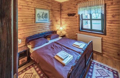 Municipality of Plaski House | Gorgeous home in Plaski with private swimming pool, can be inside or outside