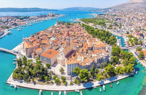 Businci Boat Rental | Sun-kissed Sailing Adventure in Split-Dalmatia, Croatia