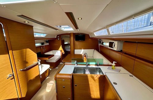 Drage Boat Rental | Sun-Kissed Sailing Adventure in Zadar, Croatia