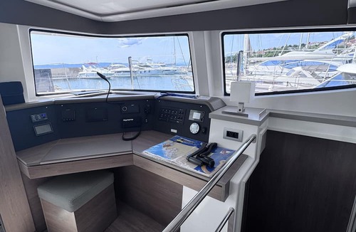 Novi Vinodolski Boat Rental | Sun-Kissed Sailing Adventure in Northern Croatia