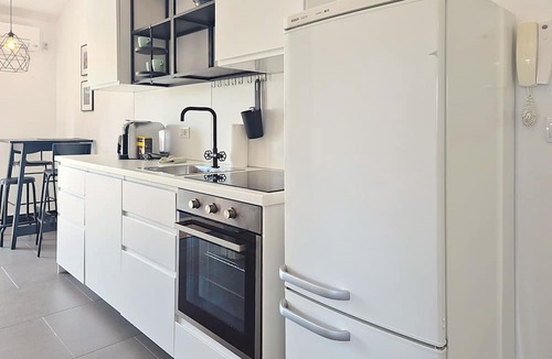 Fiorini House | Beautiful private villa for 10 guests with WIFI, private pool, A/C, TV and terrace