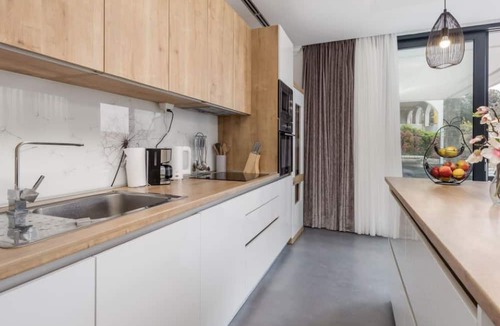 Jakisnica House | Holiday Home Oblica by Interhome