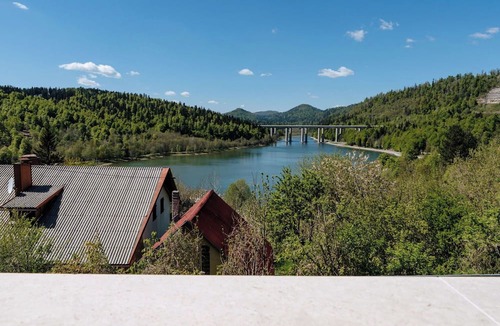 Fuzine Villa | Wonderful private villa for 10 guests with hot tub, WIFI, TV, terrace and pets allowed