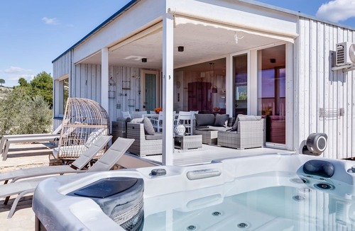 Drage House | Buqez - Villa 3 by Interhome