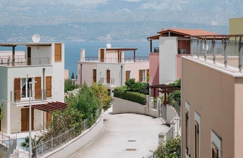 Splitska Villa | Villa Aurelia: Pool & Rooftop Cinema