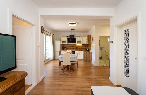 Peracko Blato Apartment | Comfort Two Bedroom Apartment (Pero)