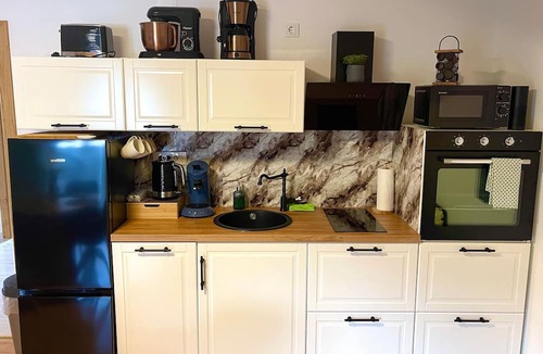 Licko Lesce Apartment | Two bedroom apartment with terrace Ličko Lešće, Velebit (A-27649-a)