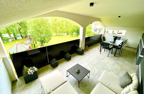 Licko Lesce Apartment | Two bedroom apartment with terrace Ličko Lešće, Velebit (A-27649-a)