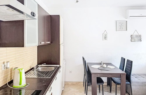 Karigador Apartment | Rondine by Interhome