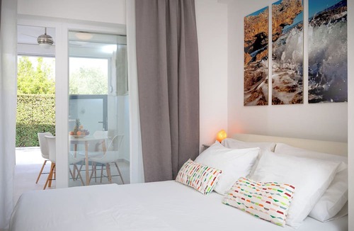 Bol Apartment | Beachfront Villa near Zlatni rat