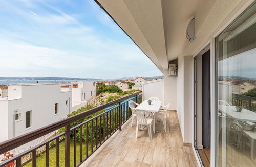 Kastel Kambelovac Apartment | 2 bedroom amazing apartment in Kastel Kambelovac
