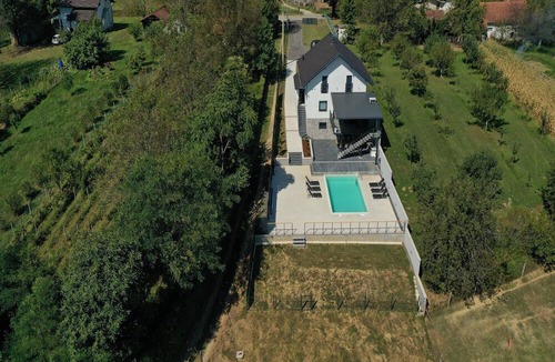 Ludbreg Villa | Villa Luana - Four bedroom Villa with Terrace and swimming pool