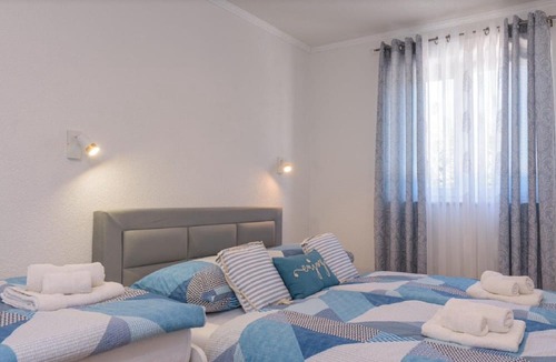 Kastel Stafilic Apartment | Apartments Vujina - One Bedroom apartment and Balcony