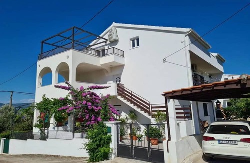 Arbanija Apartment | Apartment Ivica - Three Bedroom Apartment with Terrace