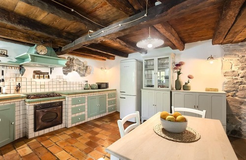 Buzet House | Holiday house Buzet for 1 - 8 persons with 4 bedrooms - Holiday house