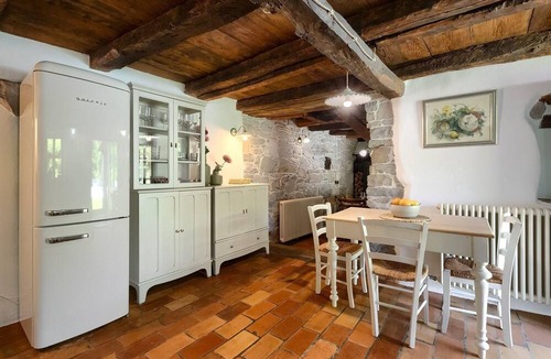 Buzet House | Holiday house Buzet for 1 - 8 persons with 4 bedrooms - Holiday house