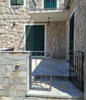 Siroke Villa | Villa Mirta