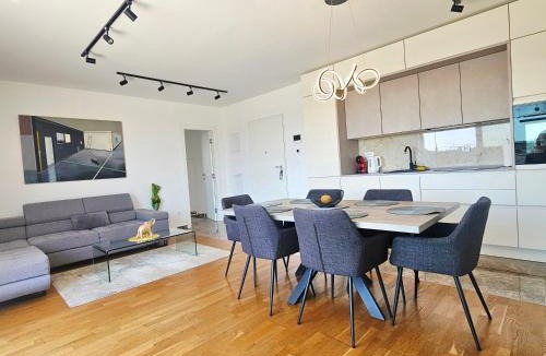 Mejasi Apartment | ILARI - luxury 100m2 penthouse, best terrace & view in Split