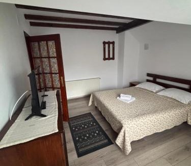 Corbeni House | Rustic Argesean