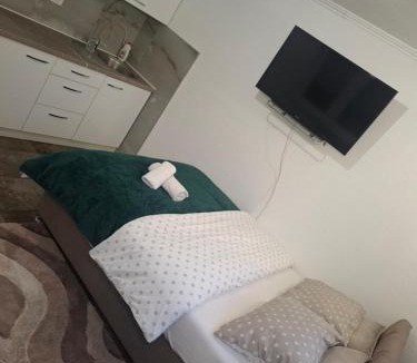 Laktasi Apartment | Zamak Trn