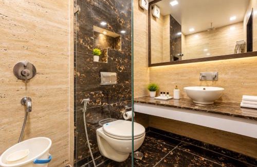 Karol Bagh Hotel | Hotel Red Castle - Near Ganga Ram & BLK Hospital - Karol Bagh