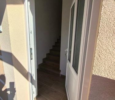 Okletac House | Векина кућа