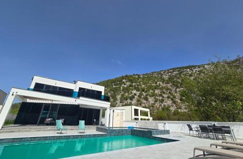 Mostar Villa | The Bunica Residence