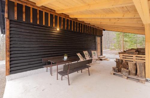 Hrib pri Hinjah House | Srčkova Koča