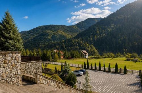 Tulnici House | Albert Mountain Retreat & SPA