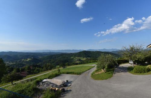 Vojnik Villa | Slovenia Valley Views