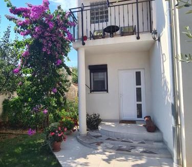 Pomer Apartment | Apartman Marie