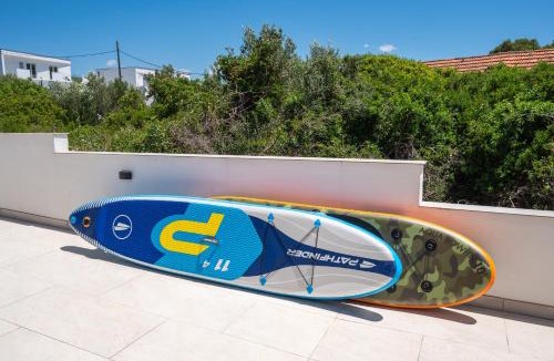 Podglavica Villa | Beachfront Villa Marivi with Pool, Jacuzzi and Game Room
