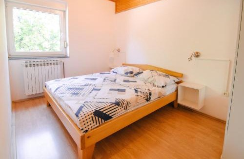 Catrnja Apartment | Apartments with parking space Smoljanac, Plitvice - 14979