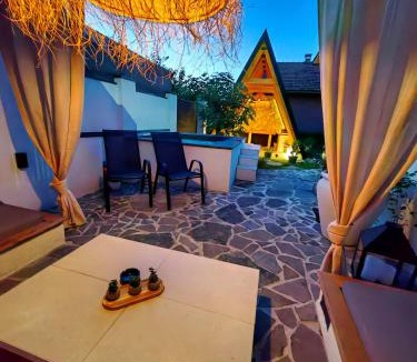 Banja Luka Apartment | Garden Relax Bungalow "Deluxe Hotel Rooms, Pool, Parking"